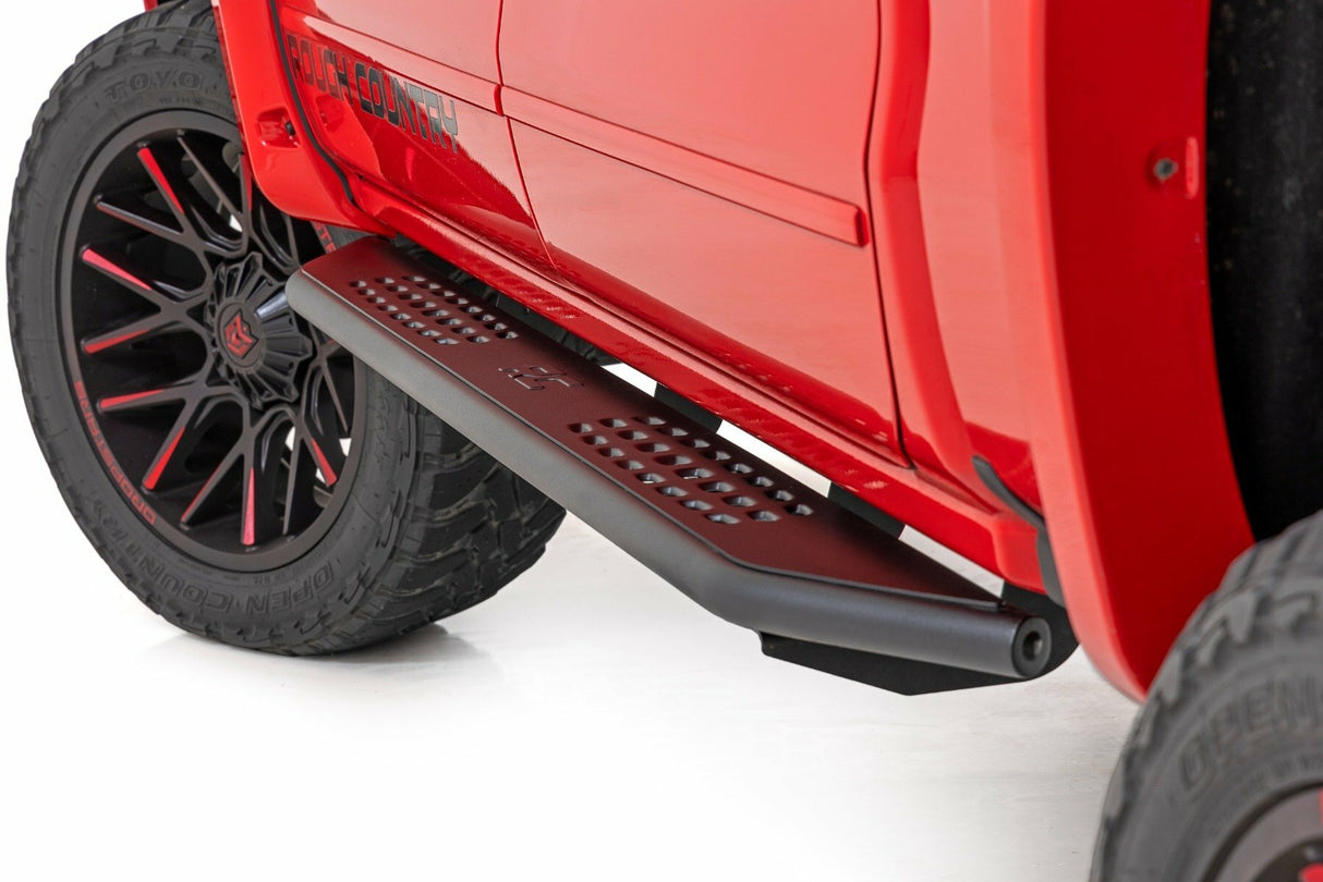 Rough Country - OV2 Running Boards - Side Step Bars - Crew Cab - GM 1500 (07-18) - 2500/3500 (07-19) - 14010