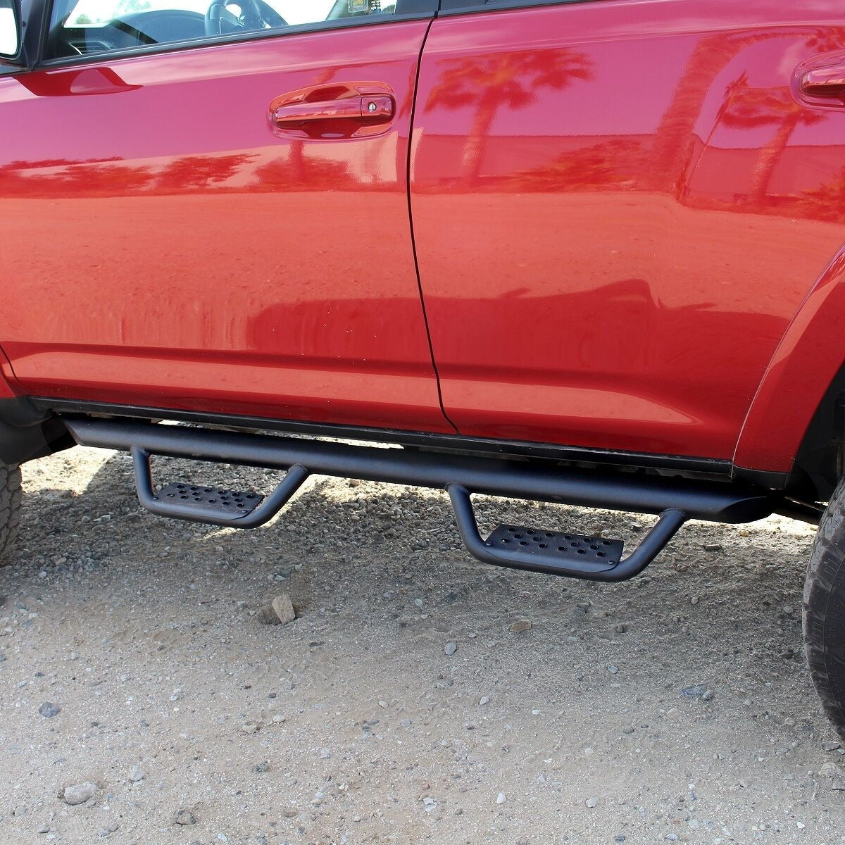 Go Rhino - Dominator Xtreme D2 SideSteps - Complete Kit: SideStep + Brackets - D224427T