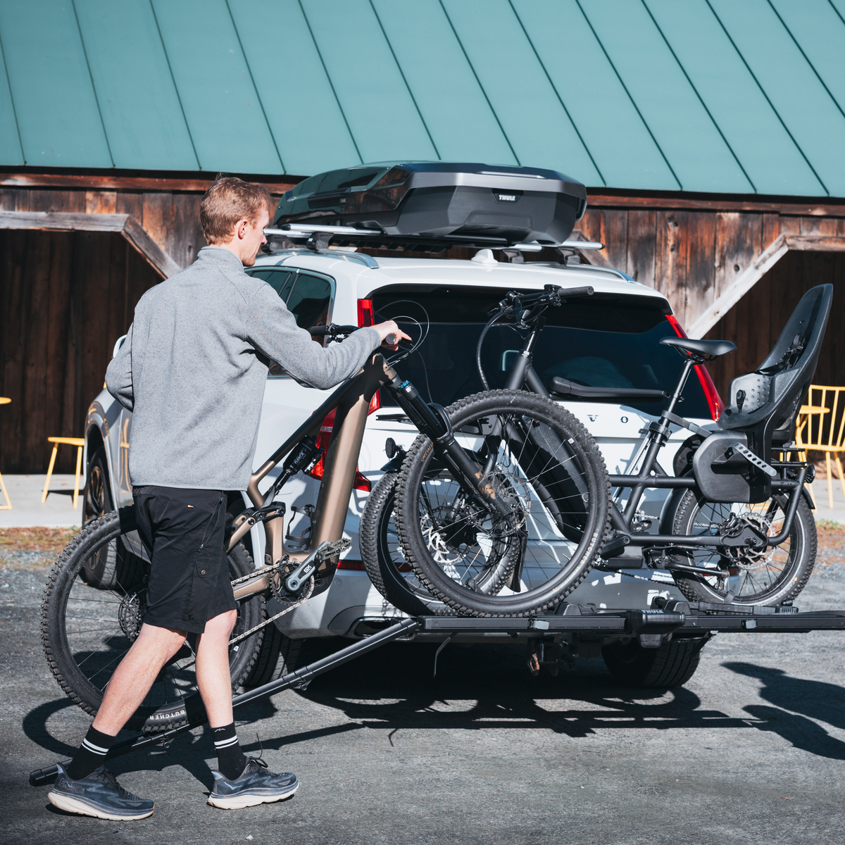 Thule - Vero 2 Bike - 1.25 inch and 2 inch Hitch Mount Bike Rack - 9012600