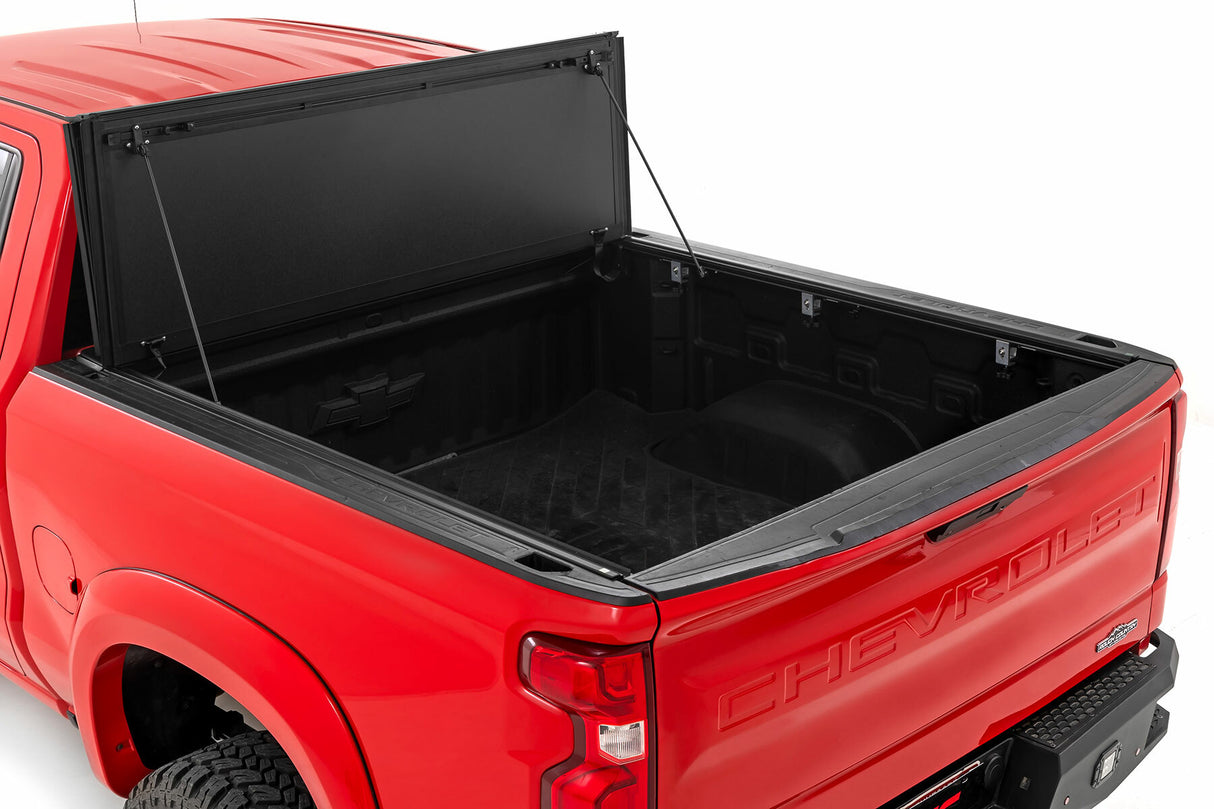 Rough Country - Hard Tri-Fold Flip Up Bed Cover - 5'10" Bed - Chevy GMC 1500 (19-23) - 49120580