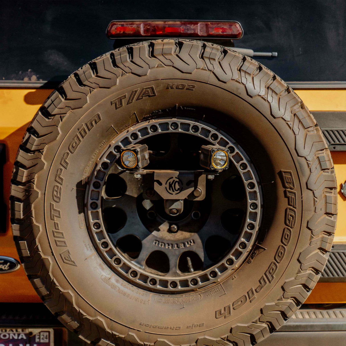 KC HiLiTES 7478 Mount - Spare - GEN4 18+ Wrangler JL - 2021+ Bronco Raptor M14x1.5 Lug Nuts