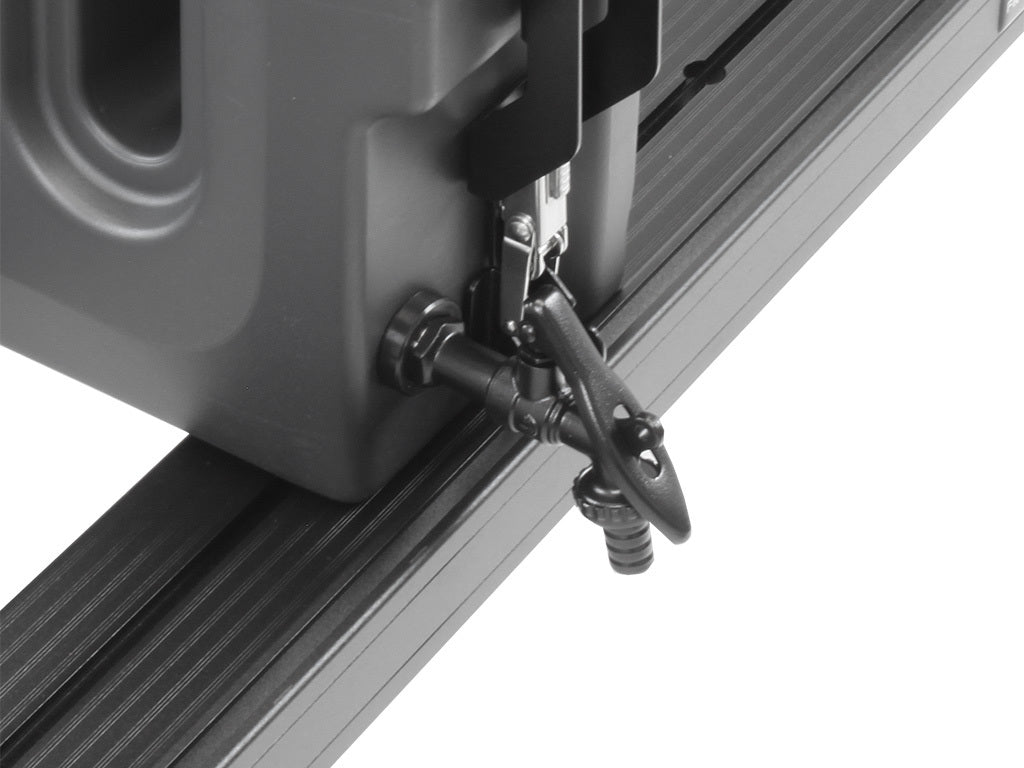 Front Runner - Pro Water Tank With Mounting System / 20L - WTAN061