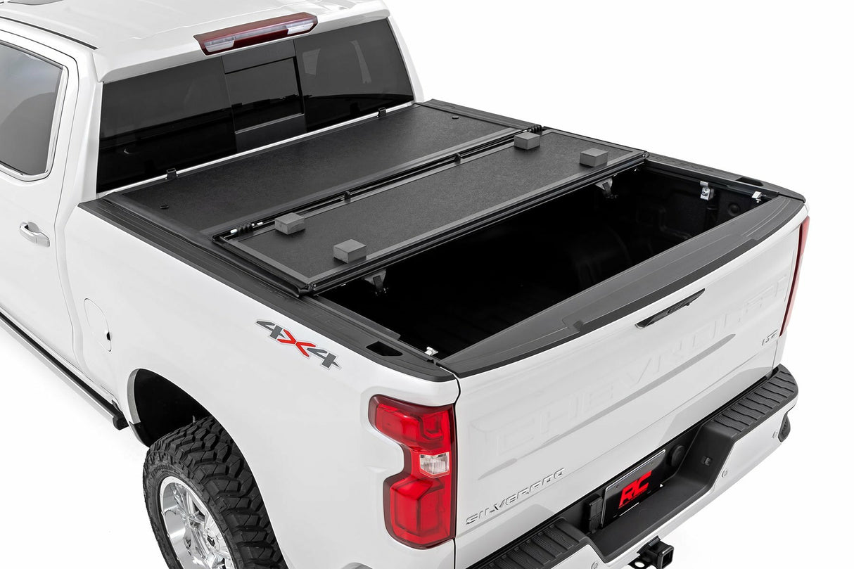 Hard Low Profile Bed Cover - 6'7(in.) Bed - Rail Cap - Chevy/GMC 1500/2500HD/3500HD (14-19)