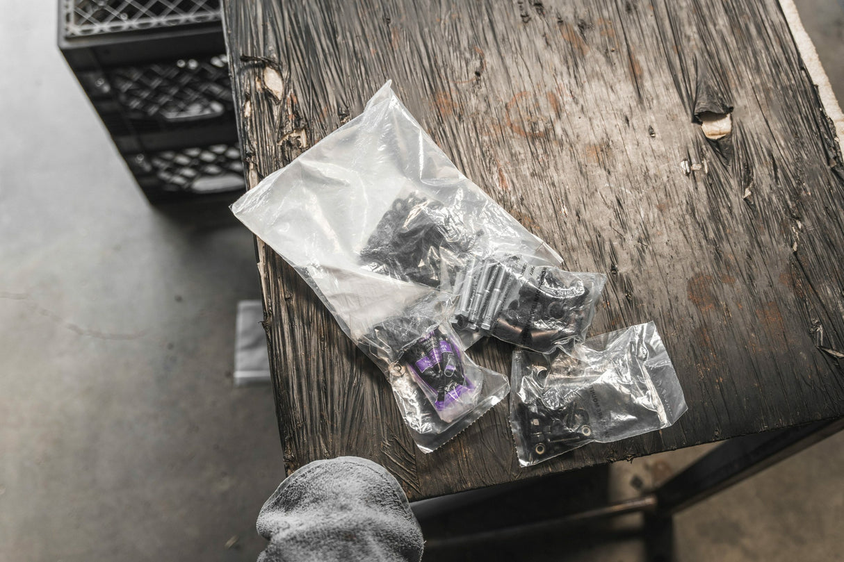 Prinsu - Prinsu Rack Hardware Kit - Prinsu Top Rack - 600-000-000-299