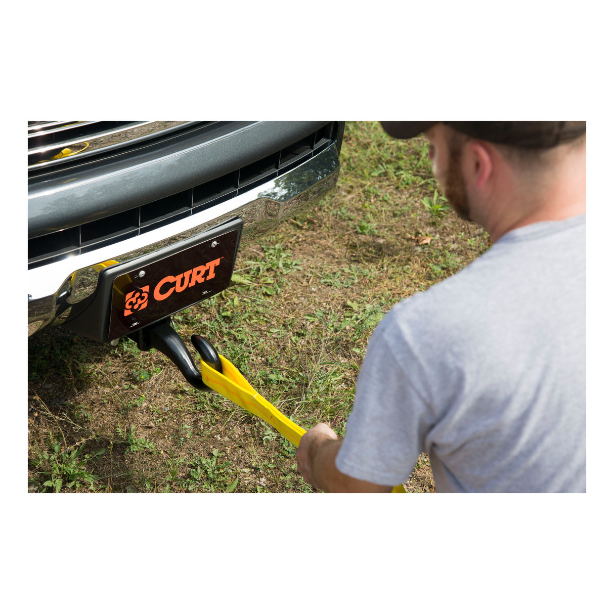 Curt - 2" x 30' Tow Strap (9,000 lbs. GVW) - 83066