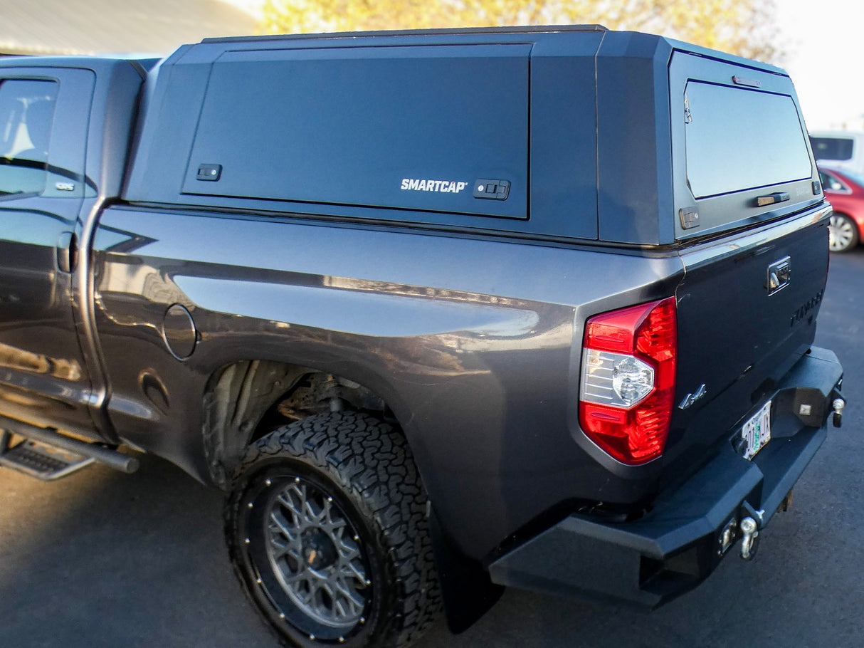 RSI SmartCap - Tundra Truck Bed Cap SmartCap EVOa Adventure Matte Black For 07-21 Toyota Tundra 5.5 Foot Short Bed SmartCap - EA1300-MB