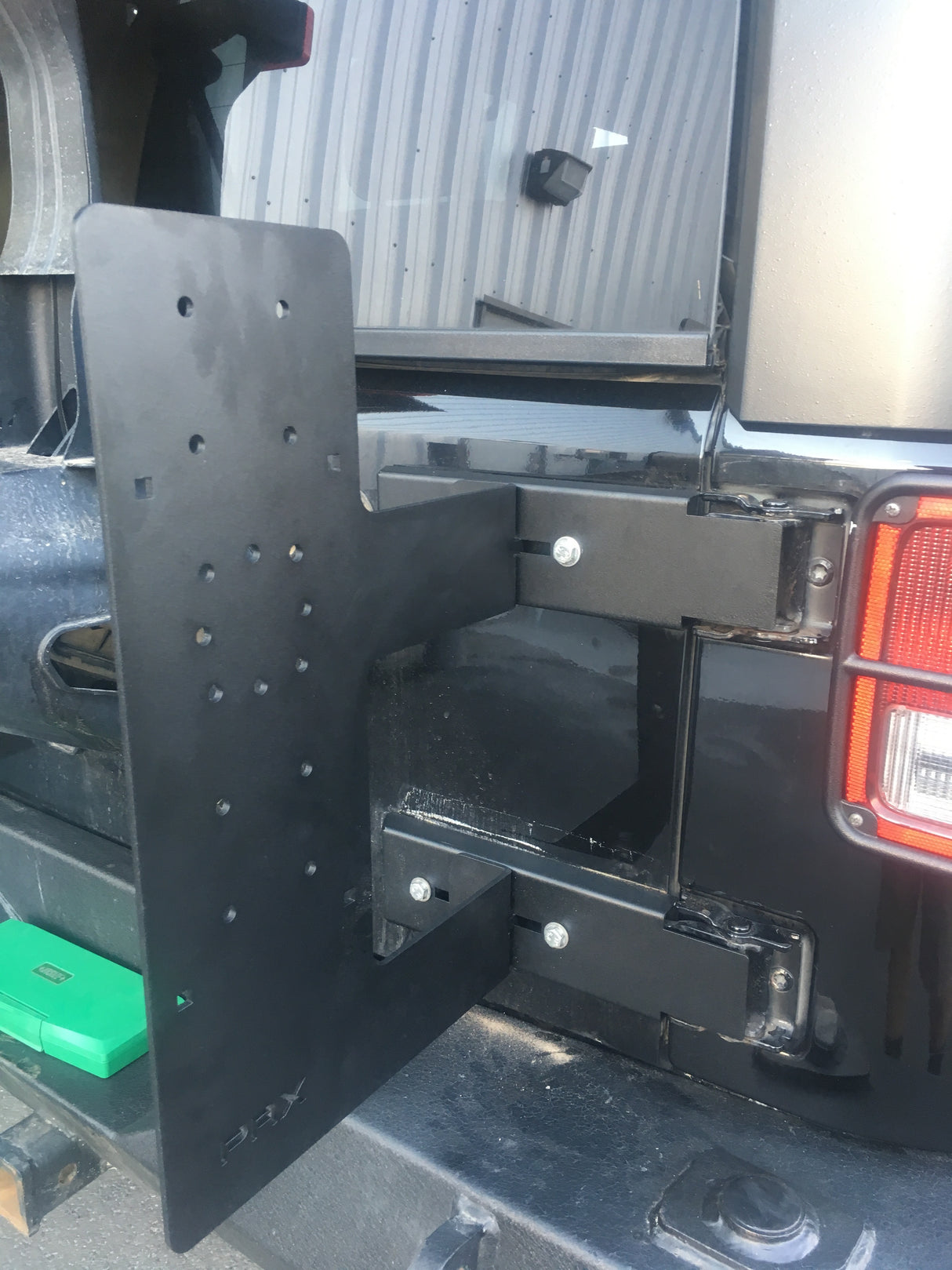 Rotopax Fuelpax - Pax JK Tailgate - FX-JTM