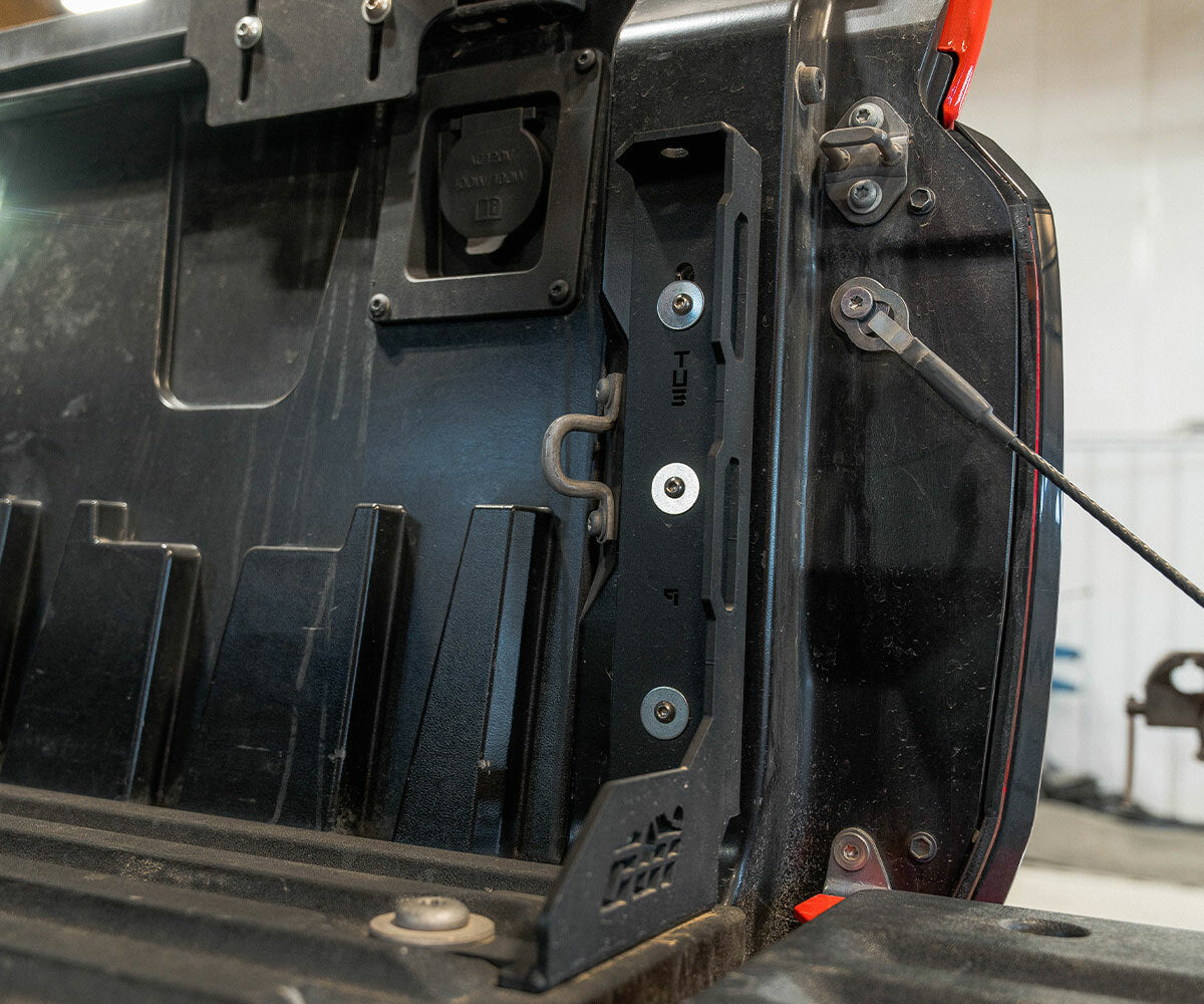 Prinsu - Toyota Tundra Bed Stiffener Brackets | 2022-2025 - 600-000-000-426