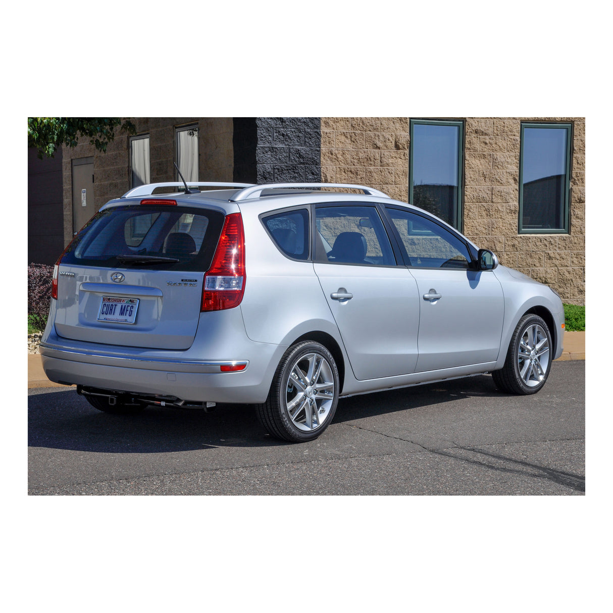 Curt - Class 1 Trailer Hitch, 1-1/4" Ball Mount, Select Hyundai Elantra - 114713