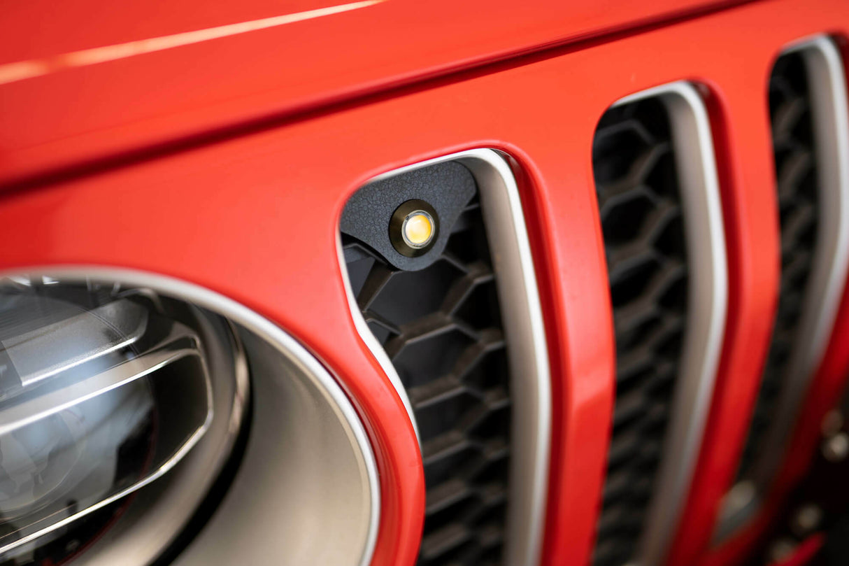 DV8 Offroad - Jeep Wrangler JL Amber Grille Lights - GRJL-02