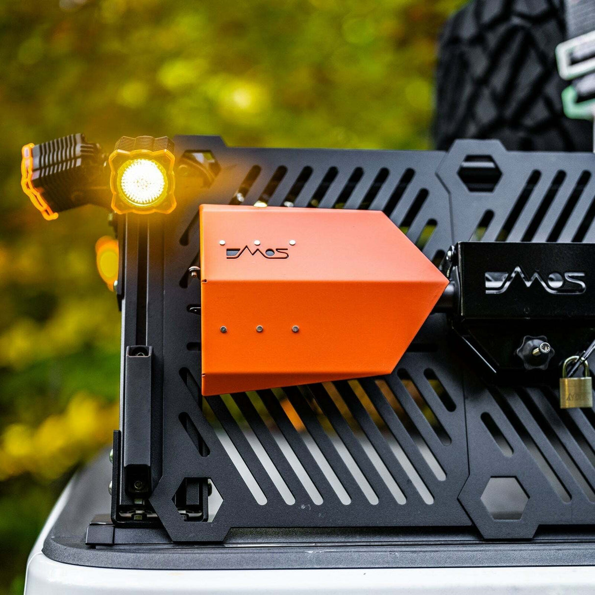 DMOS - Compact Delta Shovel Signal Orange - 32716