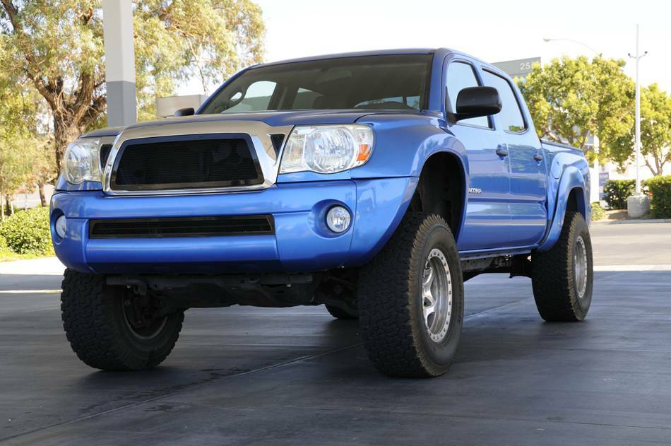 T-Rex Grilles - 1 Pc Small Mesh Mild Steel Upper Class Grille Insert - 51895