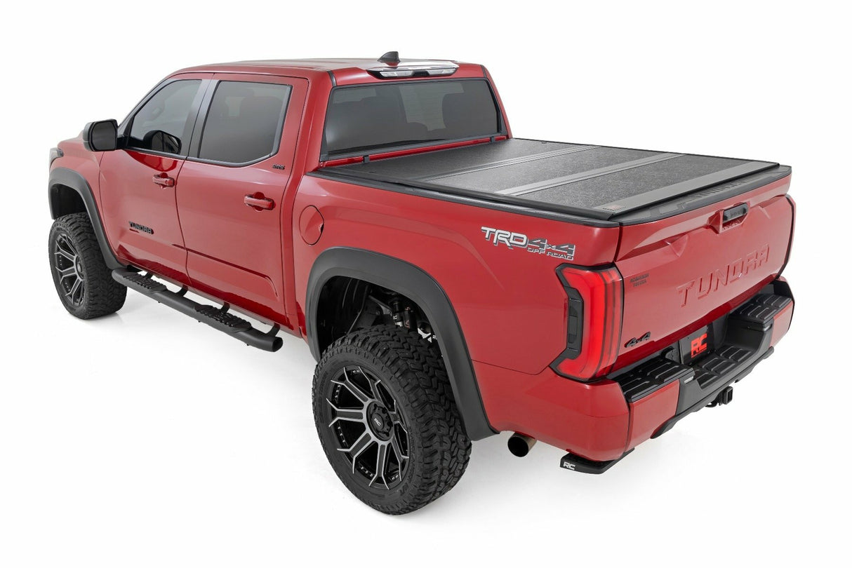Hard Low Profile Bed Cover - 5'7(in.) Bed - Cargo Mgmt - Toyota Tundra (22-24)