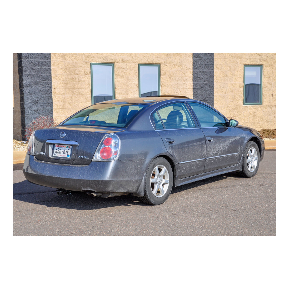 Curt - Class 1 Trailer Hitch, 1-1/4" Ball Mount, Select Nissan Altima, Maxima - 112643