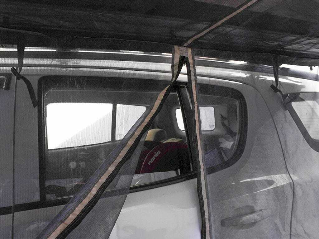 Front Runner - Easy-Out Awning Mosquito Net / 2M - TENT054