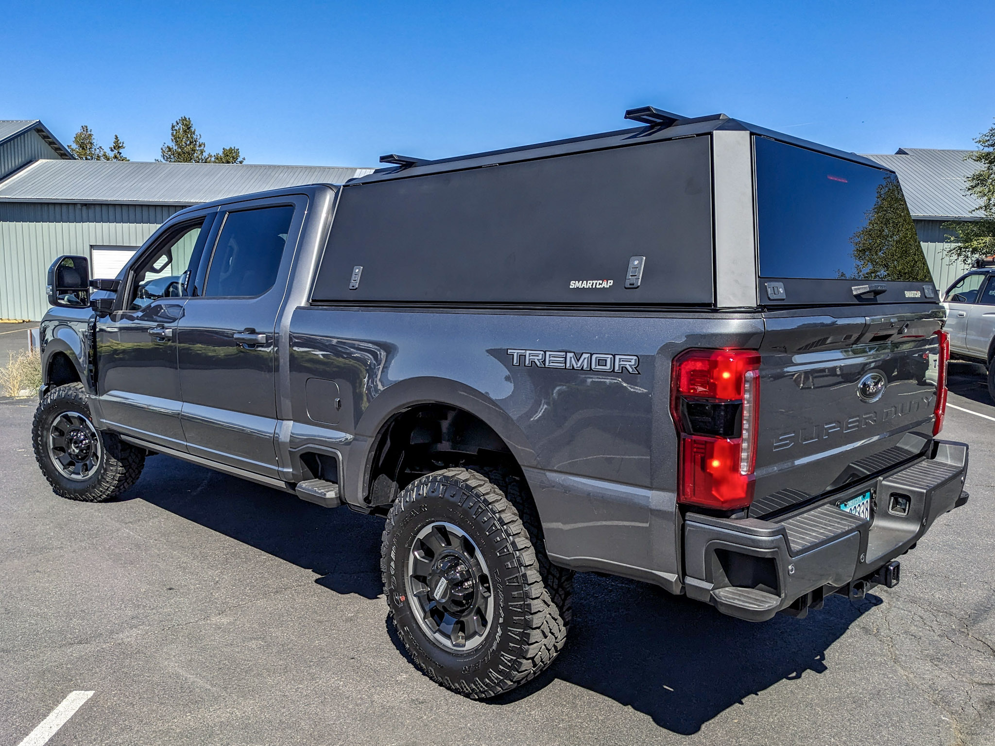 2025 Ford F250 - Smartcap Edge Adventure Truck Canopy, Smartcap Fullsize Truck Load Bars, KC HiLites Super Duty Light Bar Mount w/ Baja Designs S8 40" Light Bar