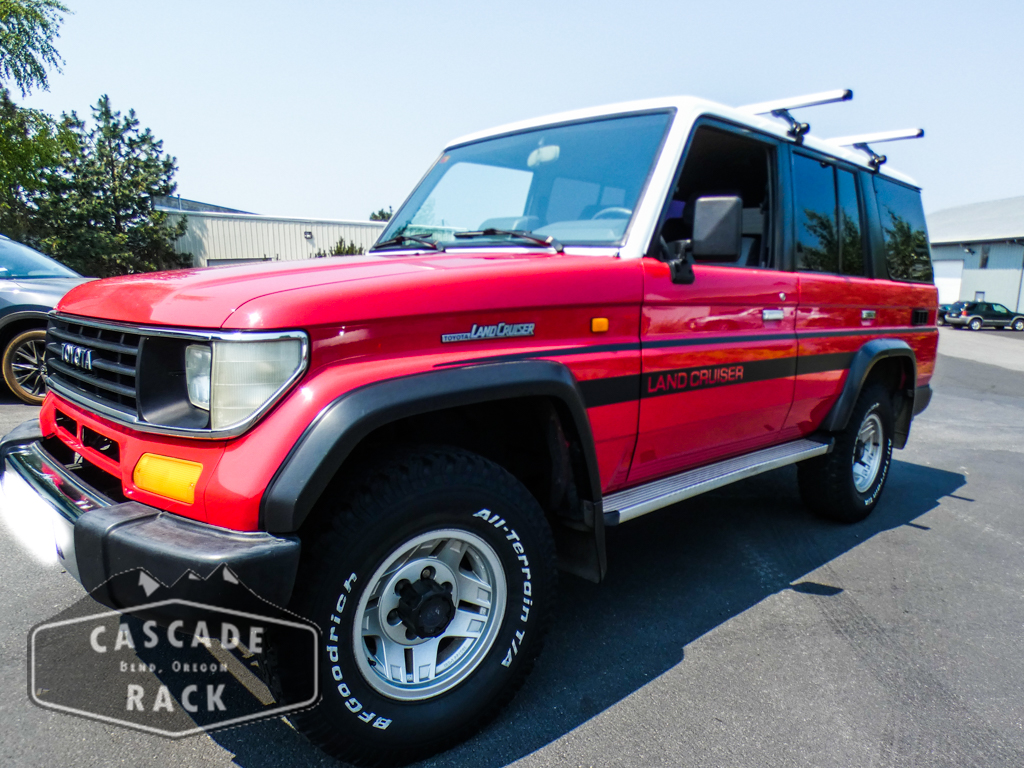 1985 Toyota Landcruiser FJ70 – Thule Rapid Gutter Feet - ProBar