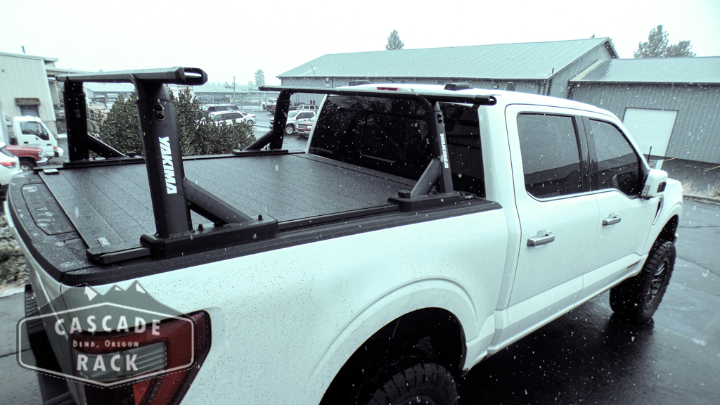 2021Ford F-150 - RetraxPRO XR Tonneau - Yakima OverHaul HD Bed Rack