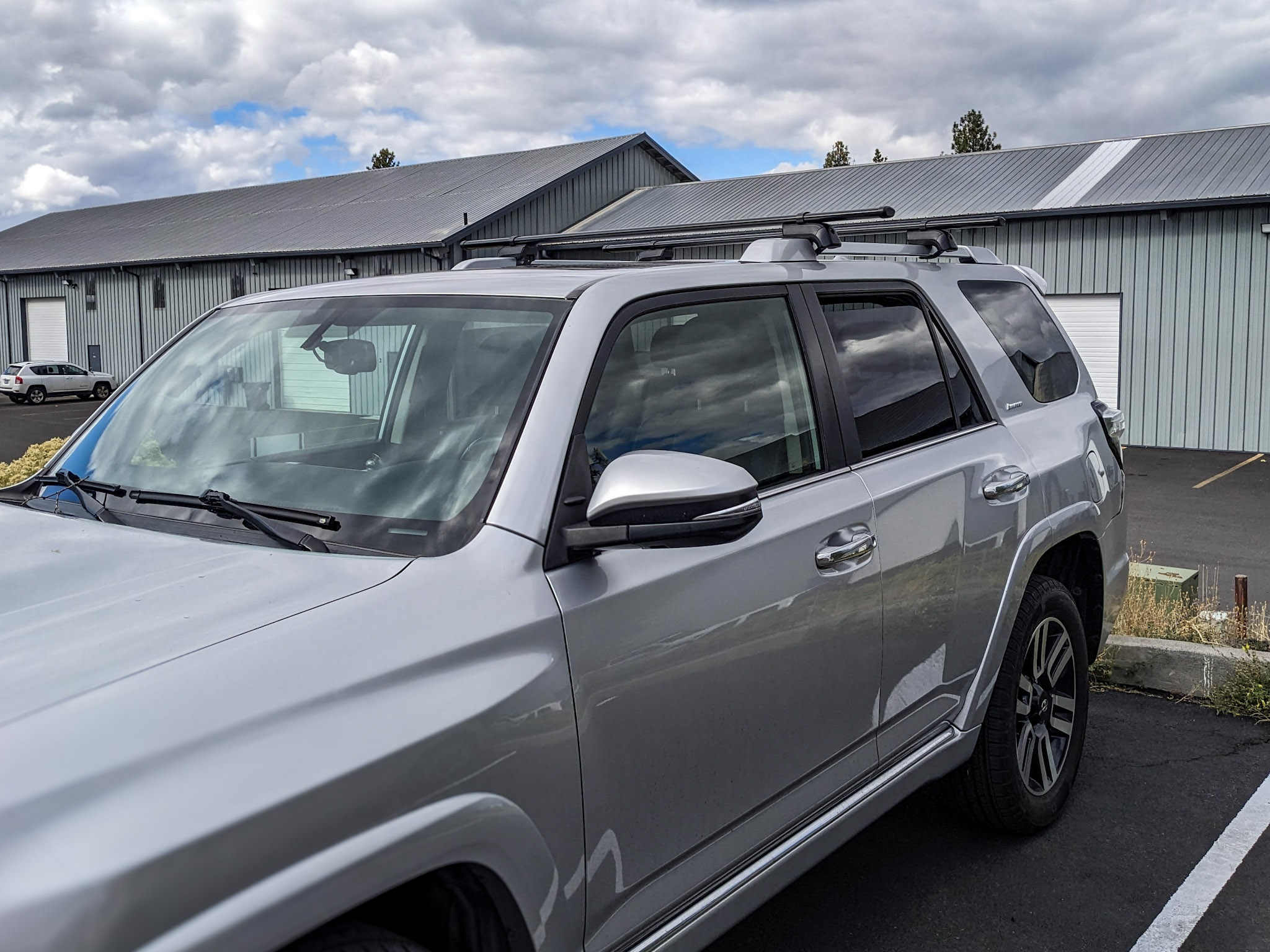 2020 Toyota 4Runner - Crossbars - Yakima Timberline Towers and Corebars