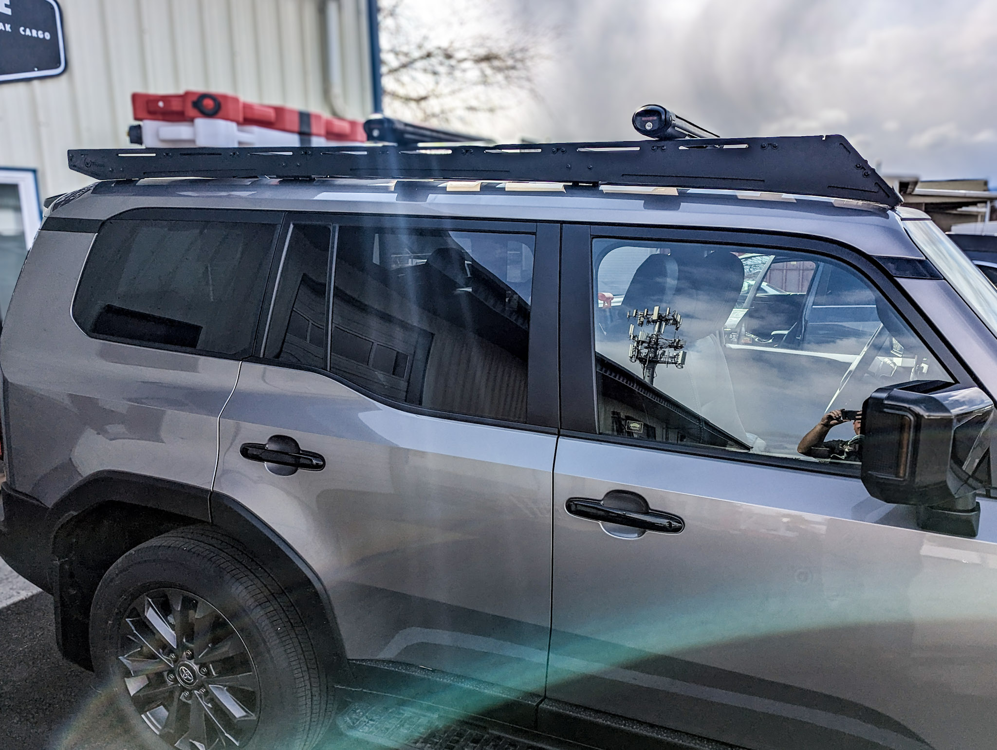 2024 Toyota Land Cruiser - Prinsu Pro Platform Rack