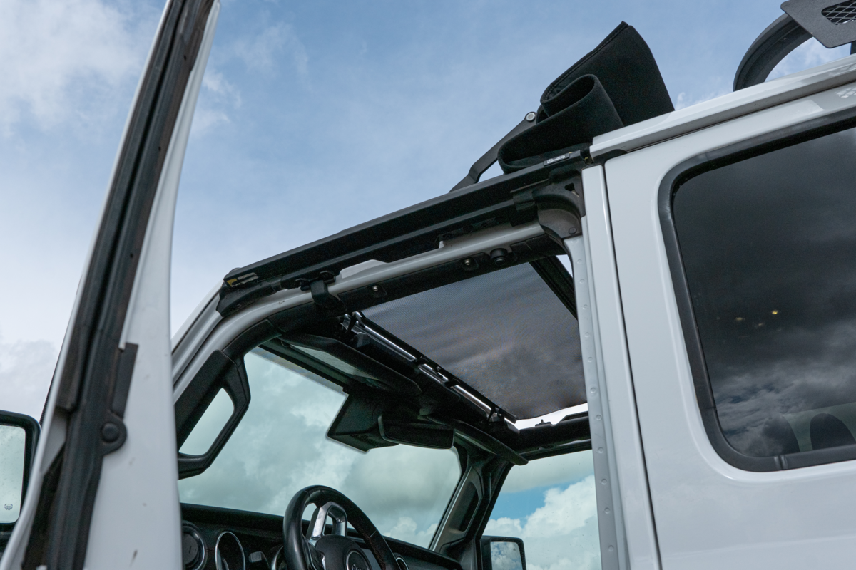 Bestop - Bestop - 52407-11 - Sunroof Shade