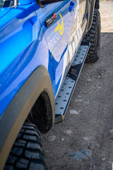 CBI - Toyota Tacoma Side Steps | 2016-2020 - 300-000-010-081