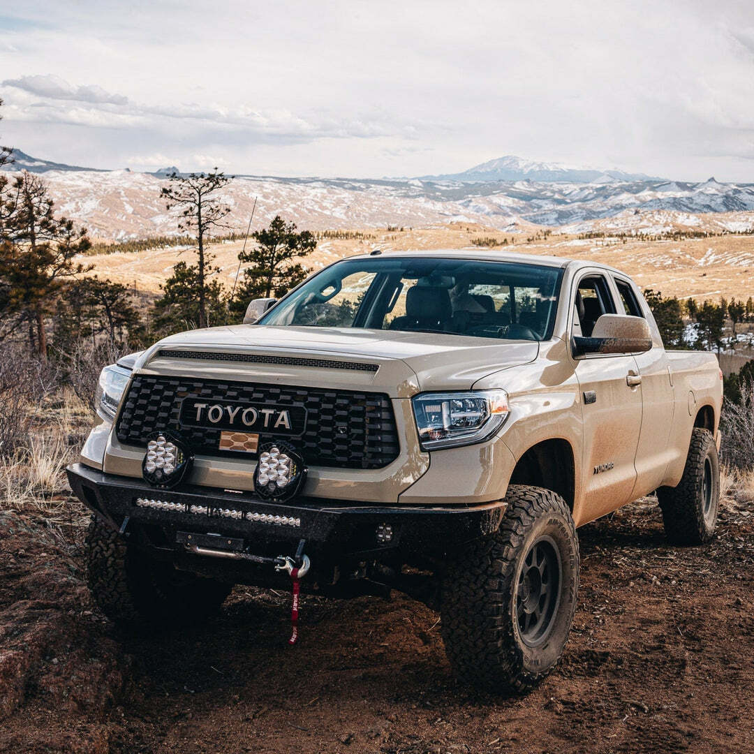 C4 Fabrication - Tundra Overland Series Front Bumper / 2nd Gen / 2014-2021 - 1400-3114-30-NB