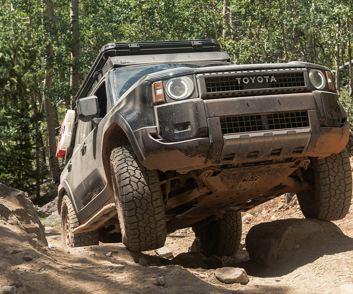 CBI - GX550 Overland Kickout Rock Sliders - Powder Coat Black - 300-000-016-054