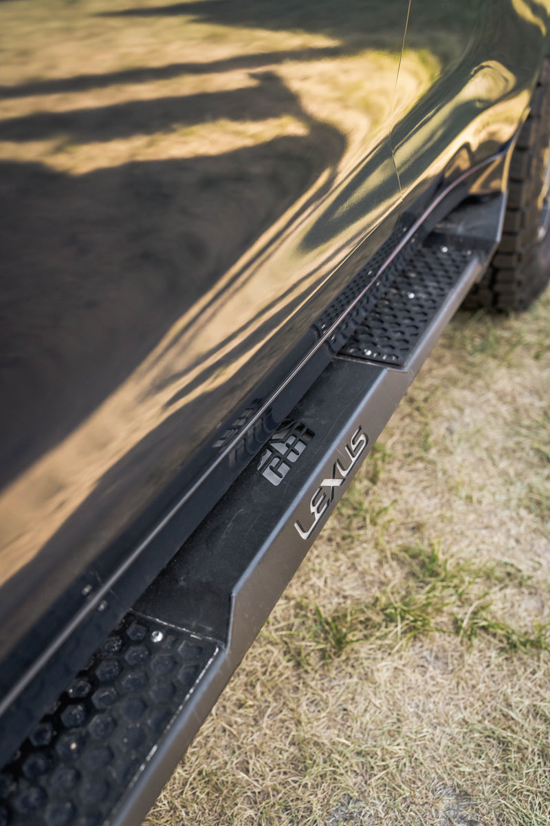 CBI - LX570 Rock Sliders | 2016-2021 - Bare Metal - 300-000-016-011