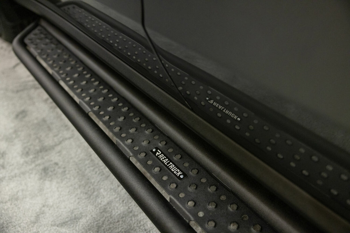 Go Rhino D64030T - Dominator Xtreme D6 SideSteps With Mounting Bracket Kit - Textured Black