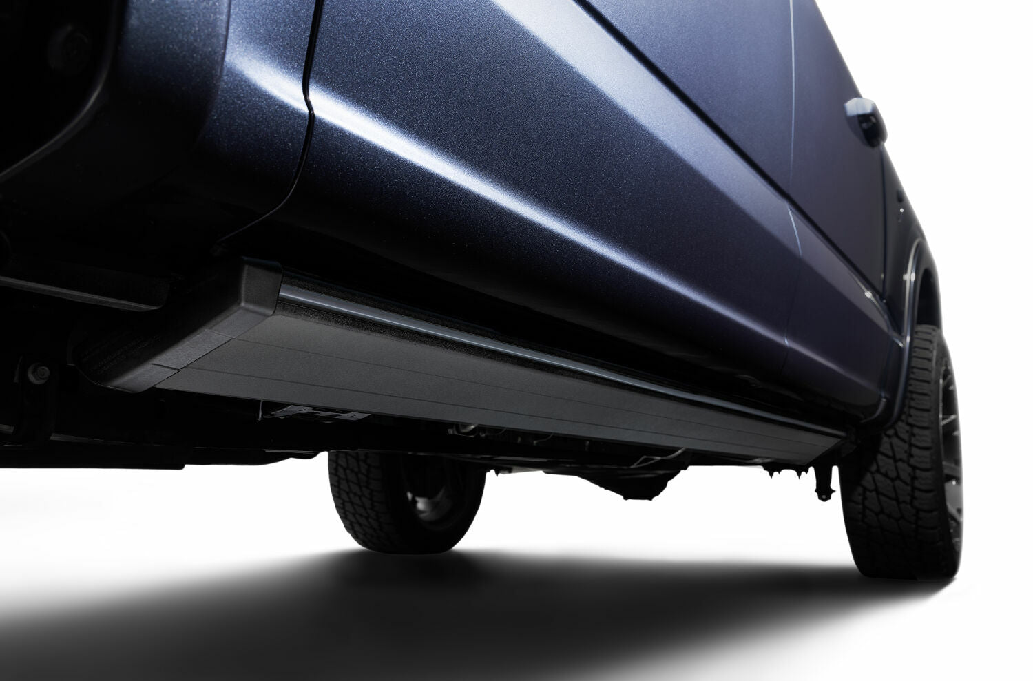 AMP Research 96151-01A Powerstep Vision 2015-2020 Ford F-150 Crew Cab