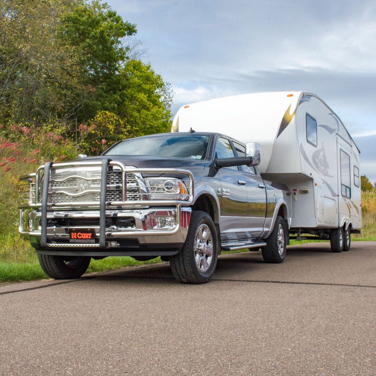 Curt - E16 5th Wheel Hitch, Select Ram 2500, 3500, 8' Bed Puck System - 16041