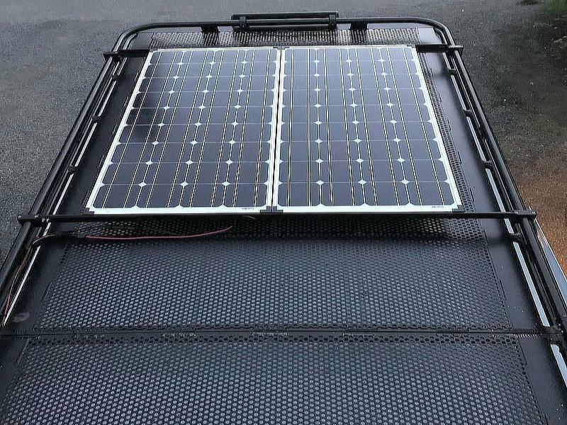 Adjustable Solar Panel Roof Rack Mount - Universal (Configuration: Standard Height)