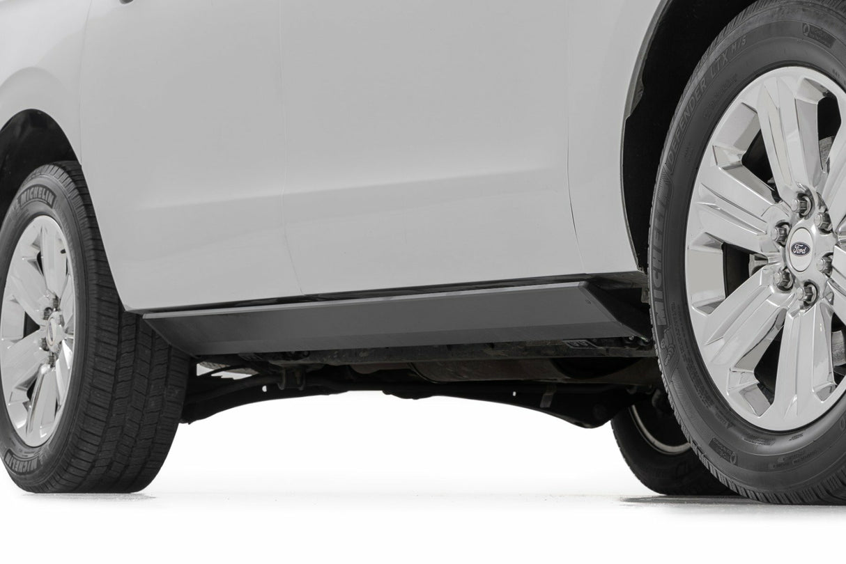 Power Running Boards - Dual Electric Motor - Ford Expedition 2WD/4WD (18-24)