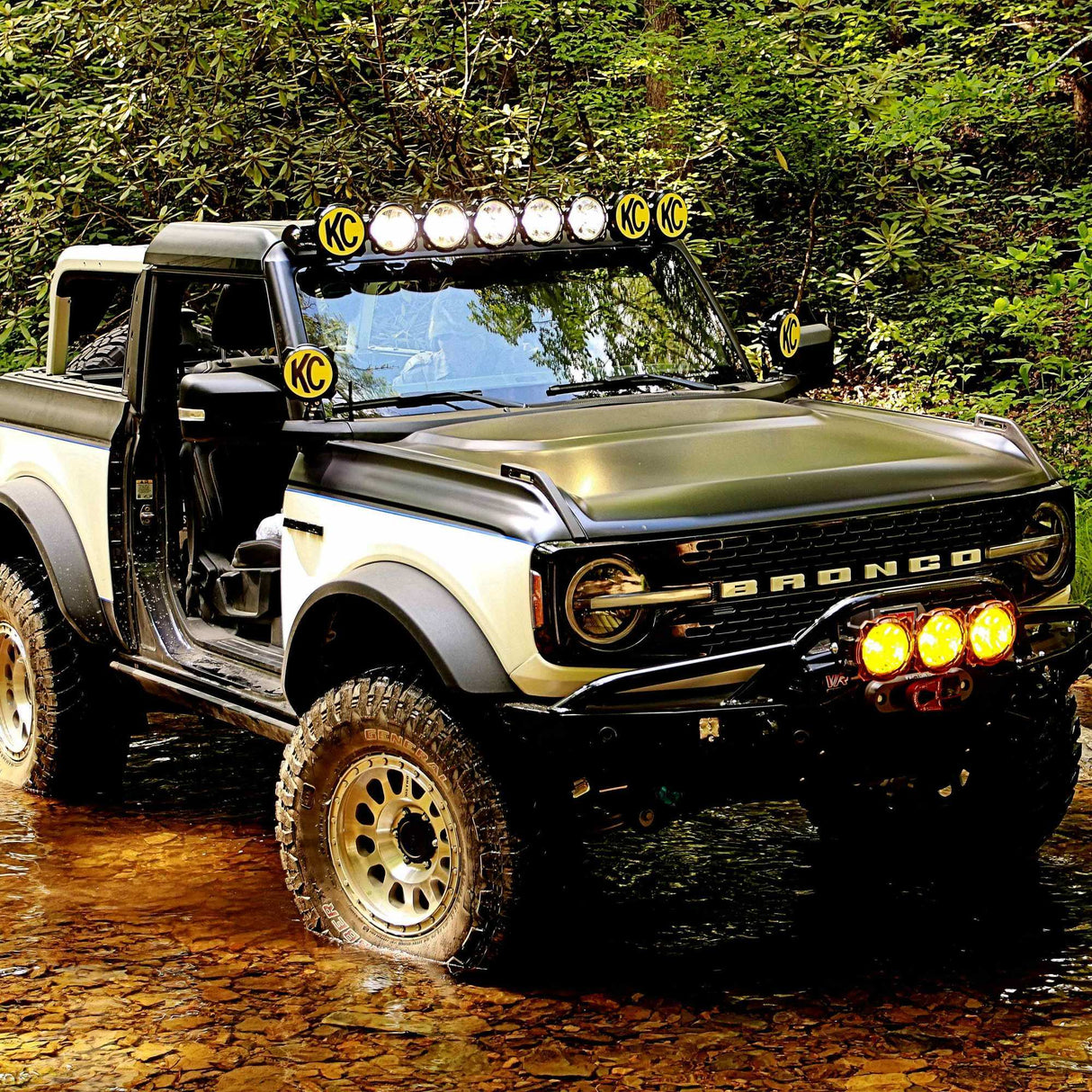 KC Hilites - Gravity LED Pro6 Wide-40 - 2-Light System - Ditch Light Kits - 97160