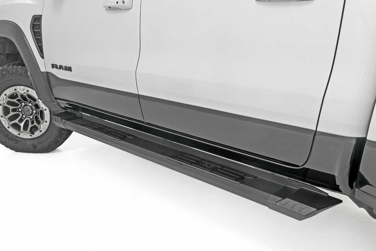 HD2 Aluminum Running Boards - Crew Cab - Ram 1500 (19-25)/1500 TRX (21-24)