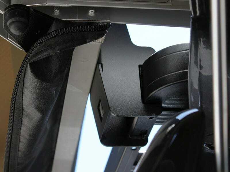Front Runner - Bat Wing/Manta Wing Awning Brackets - RRAC074