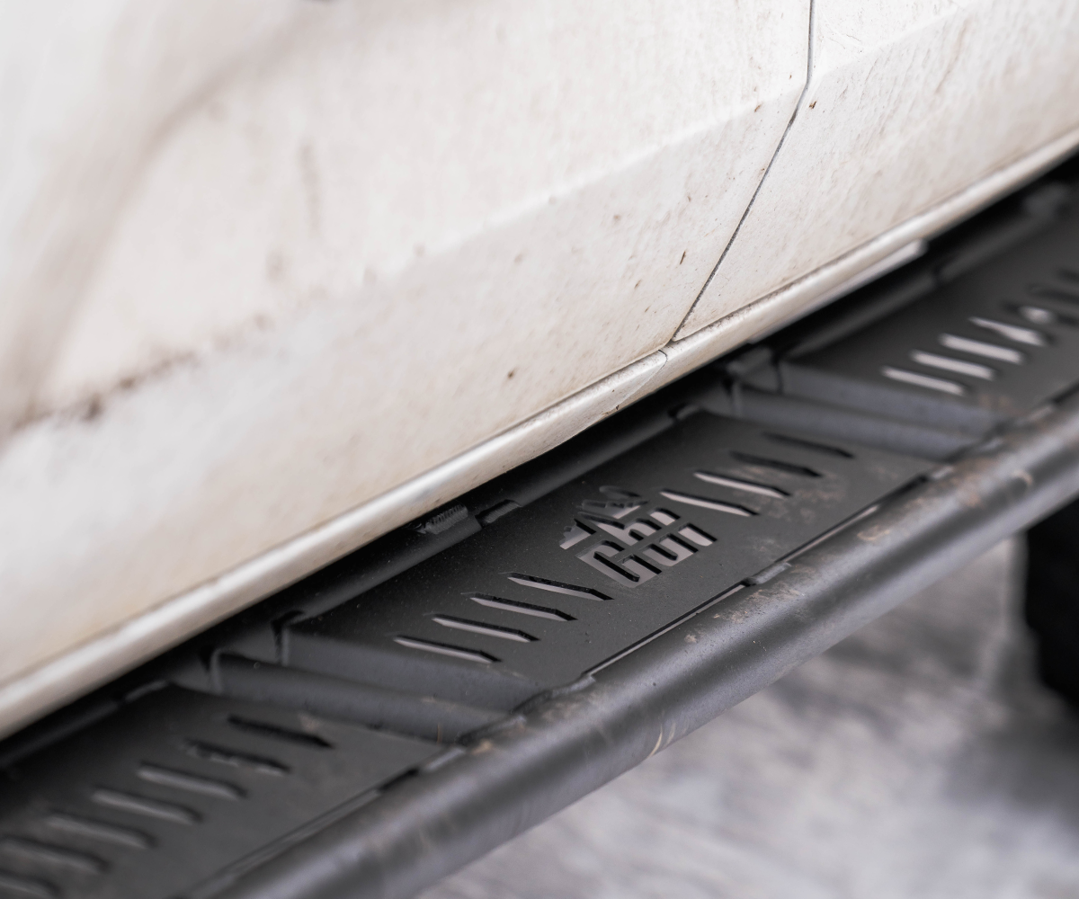 CBI - 3rd Gen Toyota Tundra Overland Bolt On Rock Sliders / Powder Coated Black / Crewmax 6.5'  Bed - 300-000-012-048