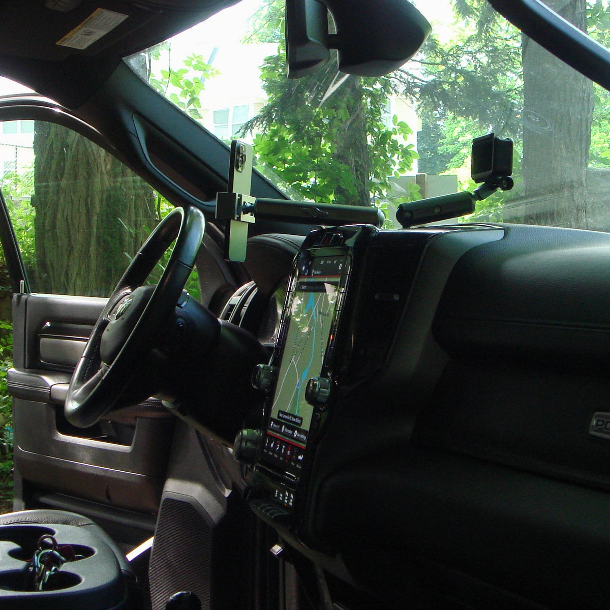 Pre-Order: Dash Mount | RAM 2500 (2019-2026) w/ 12” screen