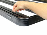 Front Runner - Land Rover Discovery LR3/LR4 Slimline II 3/4 Roof Rack Kit - KRLD029T