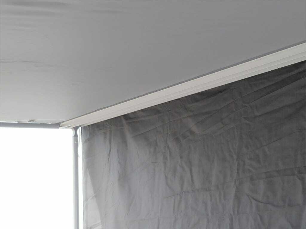 Front Runner - Wind Break for 2.5M Awning / Front - AWNI039