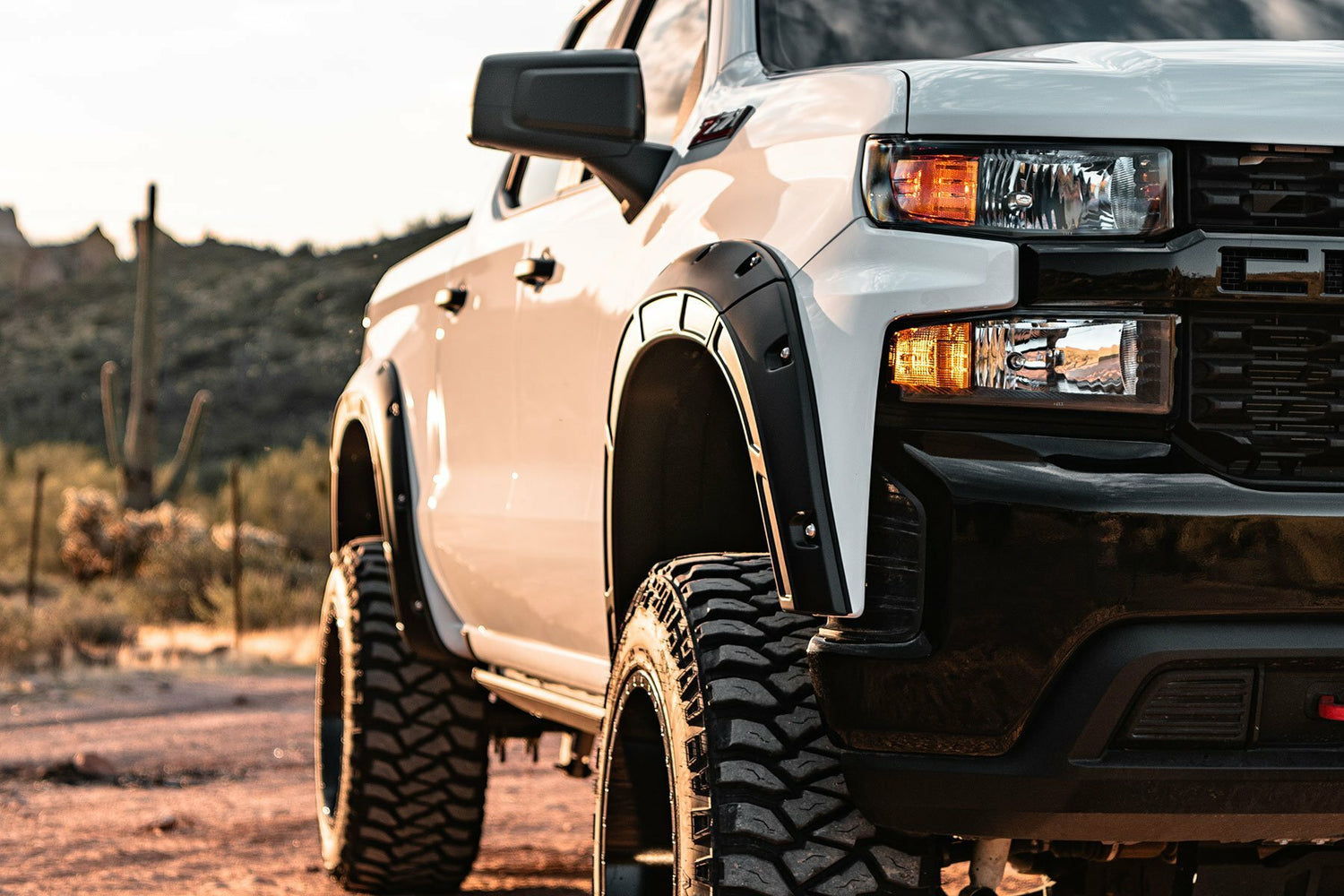 Fender Flares - Defender - G7C Red Hot - Chevy Silverado 1500 2WD/4WD (19-24)