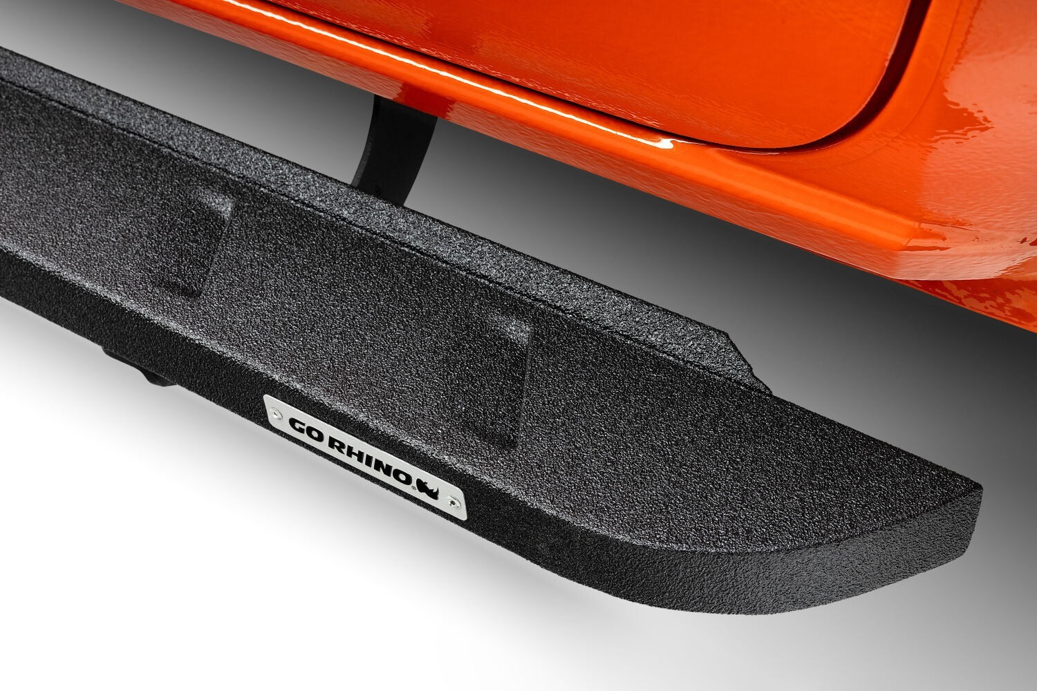 Go Rhino - RB20 Slim Running boards - Complete Kit: RB20 Slim Running board + Brackets - 69434668ST