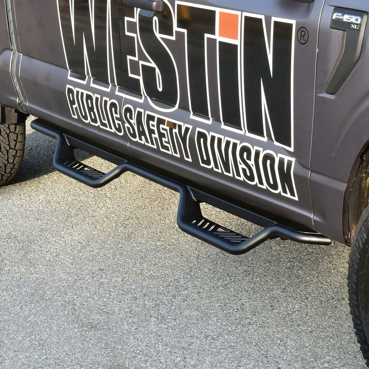Westin 20-13945 Outlaw Drop Nerf Step Bars